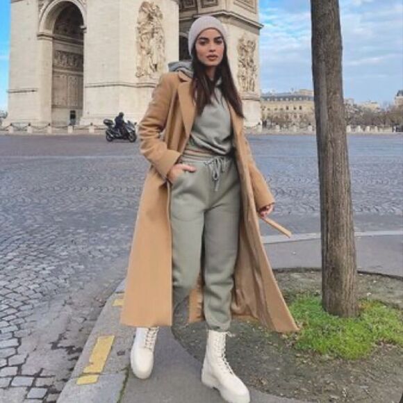 All white heeled boots - Picture 8 of 10